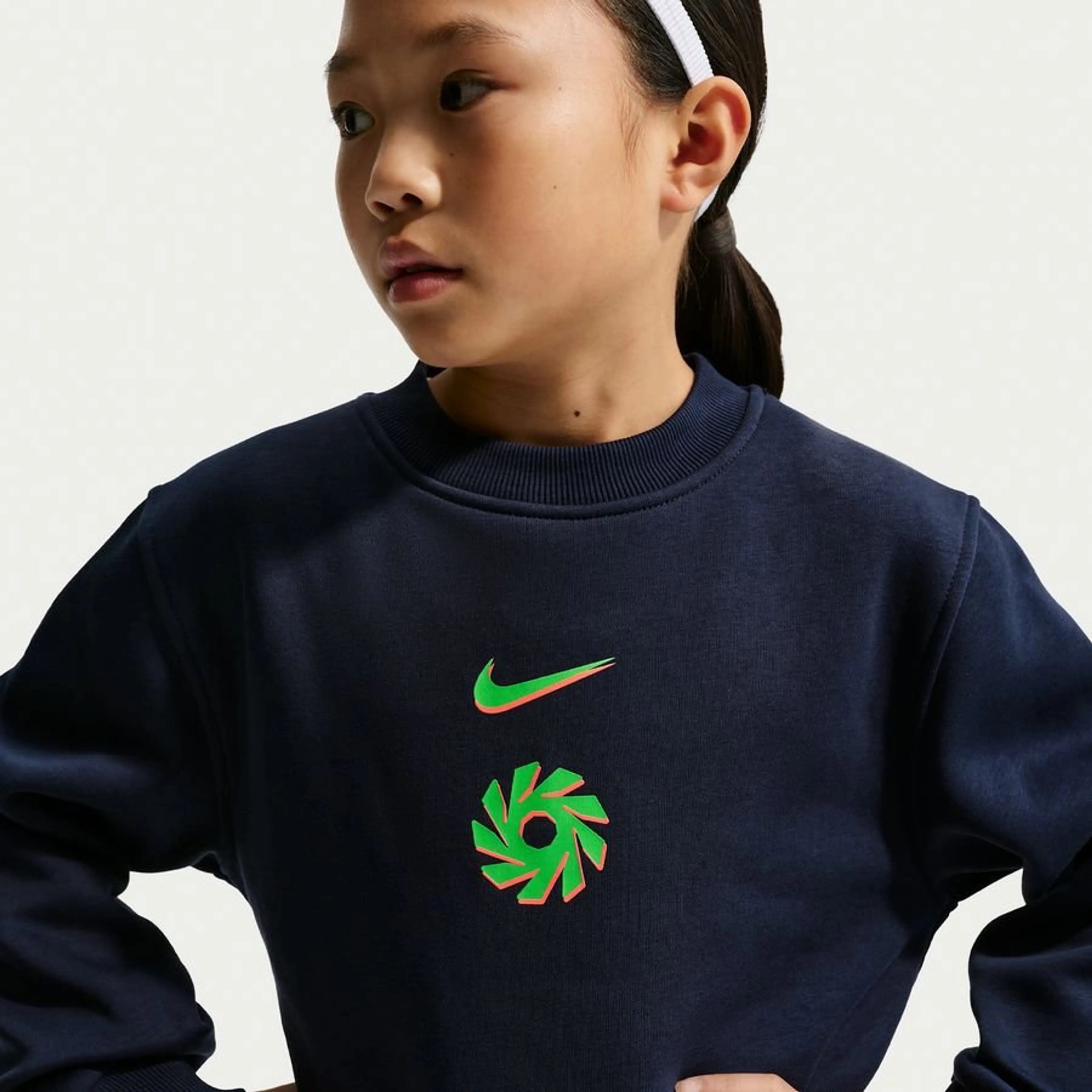 EH K NK CLUB FLC CREW LS