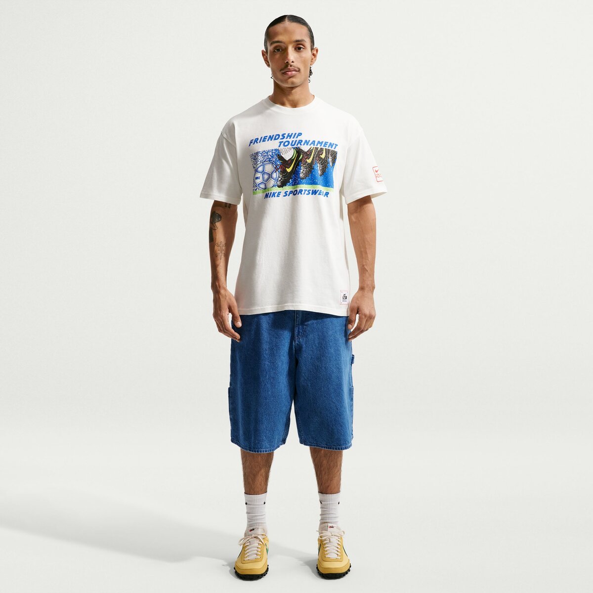 M NSW TEE LSE CELEB FB 2