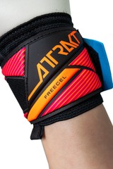 REUSCH ATTRAKT FREEGEL ADVANCE 7090